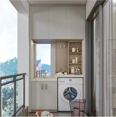 Armoire de balcon familiale
