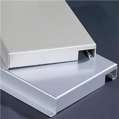 Plafond suspendu en aluminium-