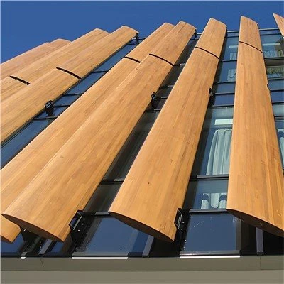 Persiennes et volets externes en aluminium
